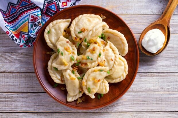 Ukrainian dumplings with cabbage Ukrainian dumplings with cabbage