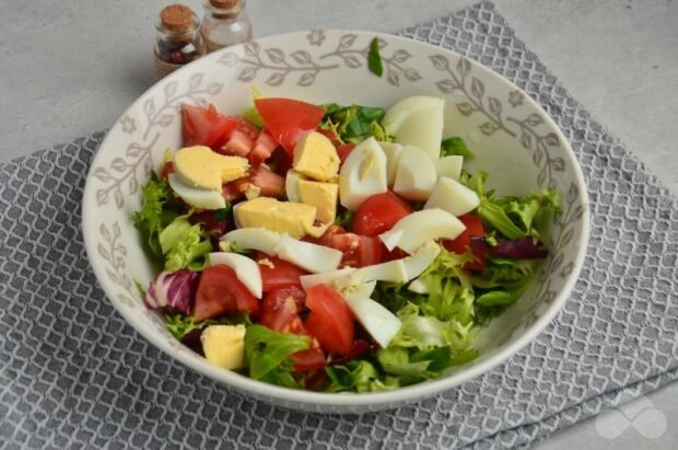 Vegetable salad with eggs and shrimp - recipe photo, step 3