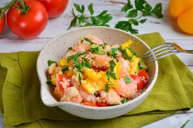 Vegetable salad with shrimp and piece Vegetable salad with shrimp and piece