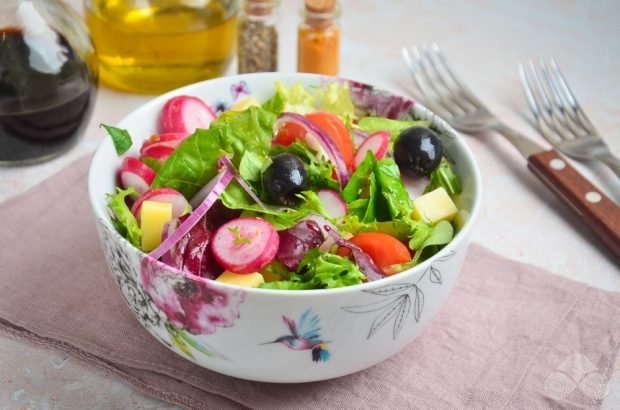 Vegetable salad with solid cheese Vegetable salad with solid cheese