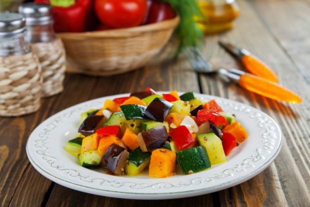 Vegetable stew with zucchini Vegetable stew with zucchini