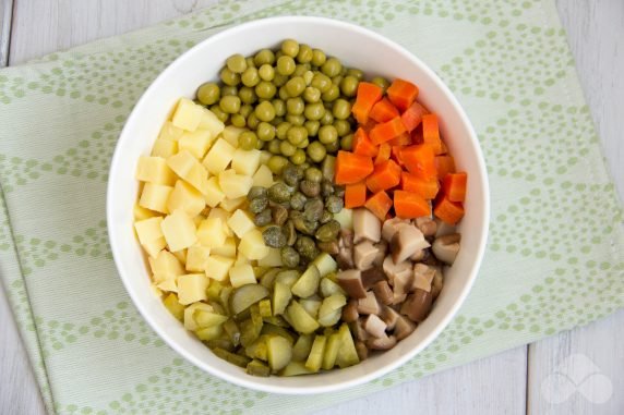 Vegetarian salad Olivier - recipe photo, step 2