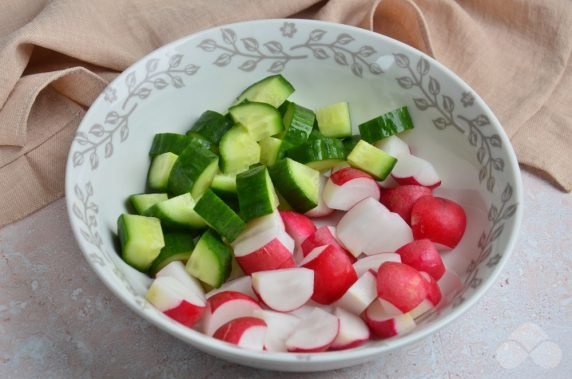 Vitamin salad with radishes and cucumbers - recipe photo, step 1