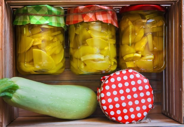 Zucchini in pineapple juice for the winter Zucchini in pineapple juice for the winter